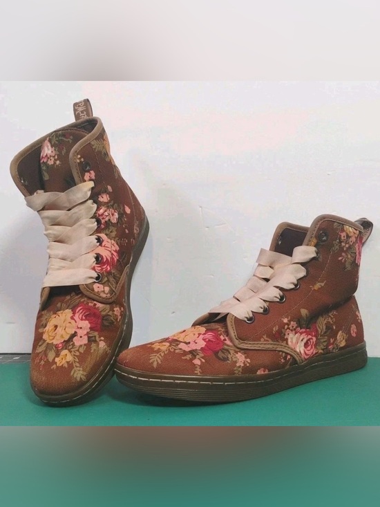 Dr. Martens Shoes - Dr Martens Floral Canvas Boots Brown Roses Lace Up Youth US 7 EU 38